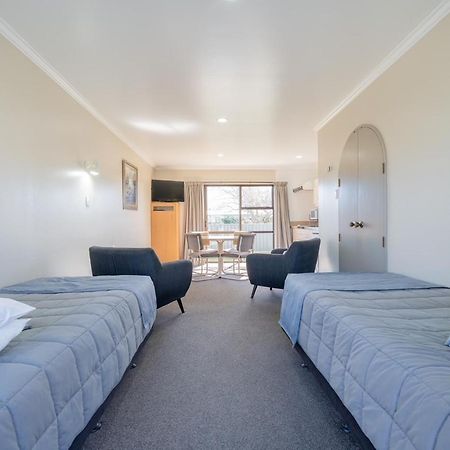 Te Anau Motel & Apartments Экстерьер фото