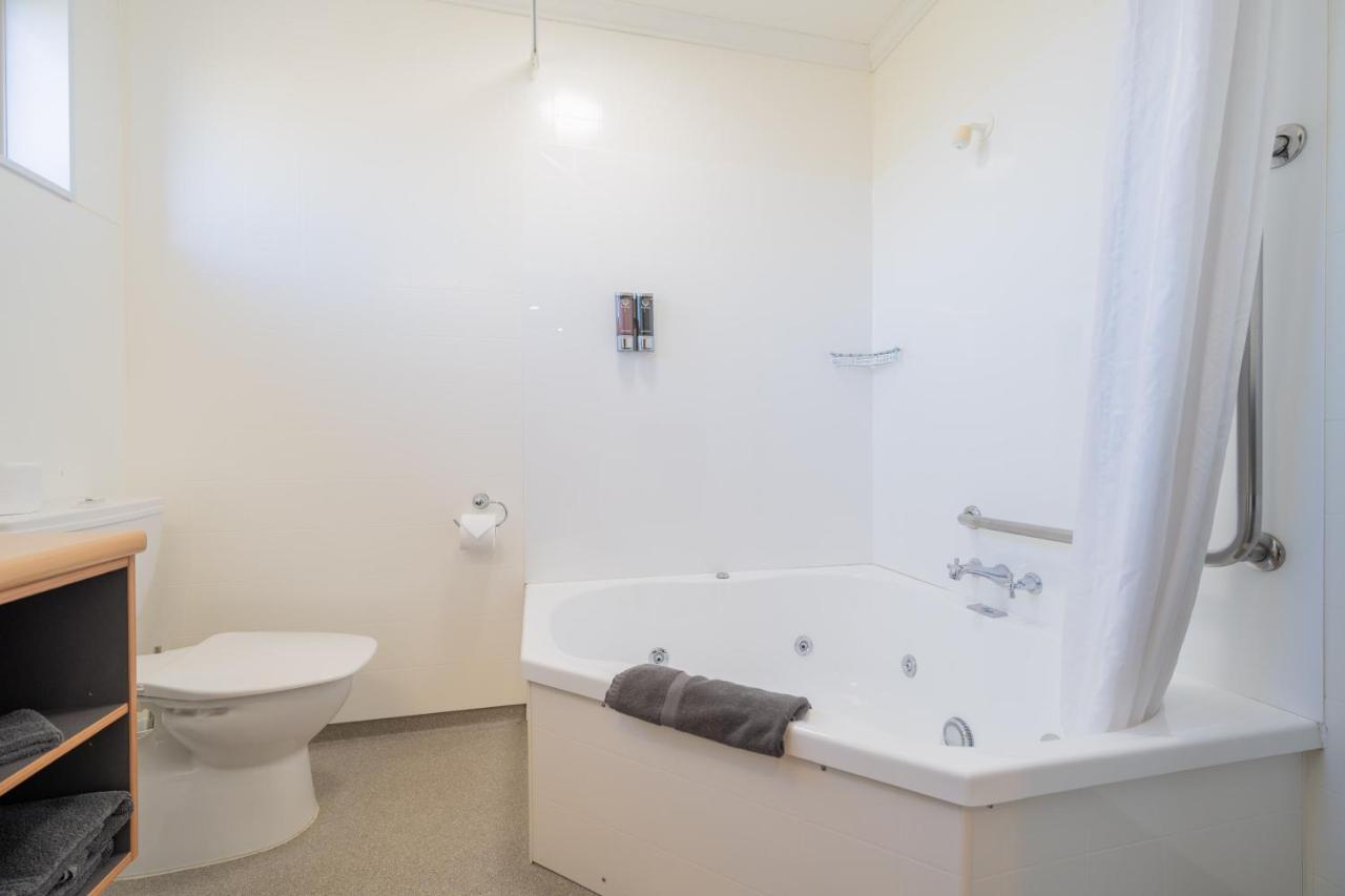 Te Anau Motel & Apartments Экстерьер фото